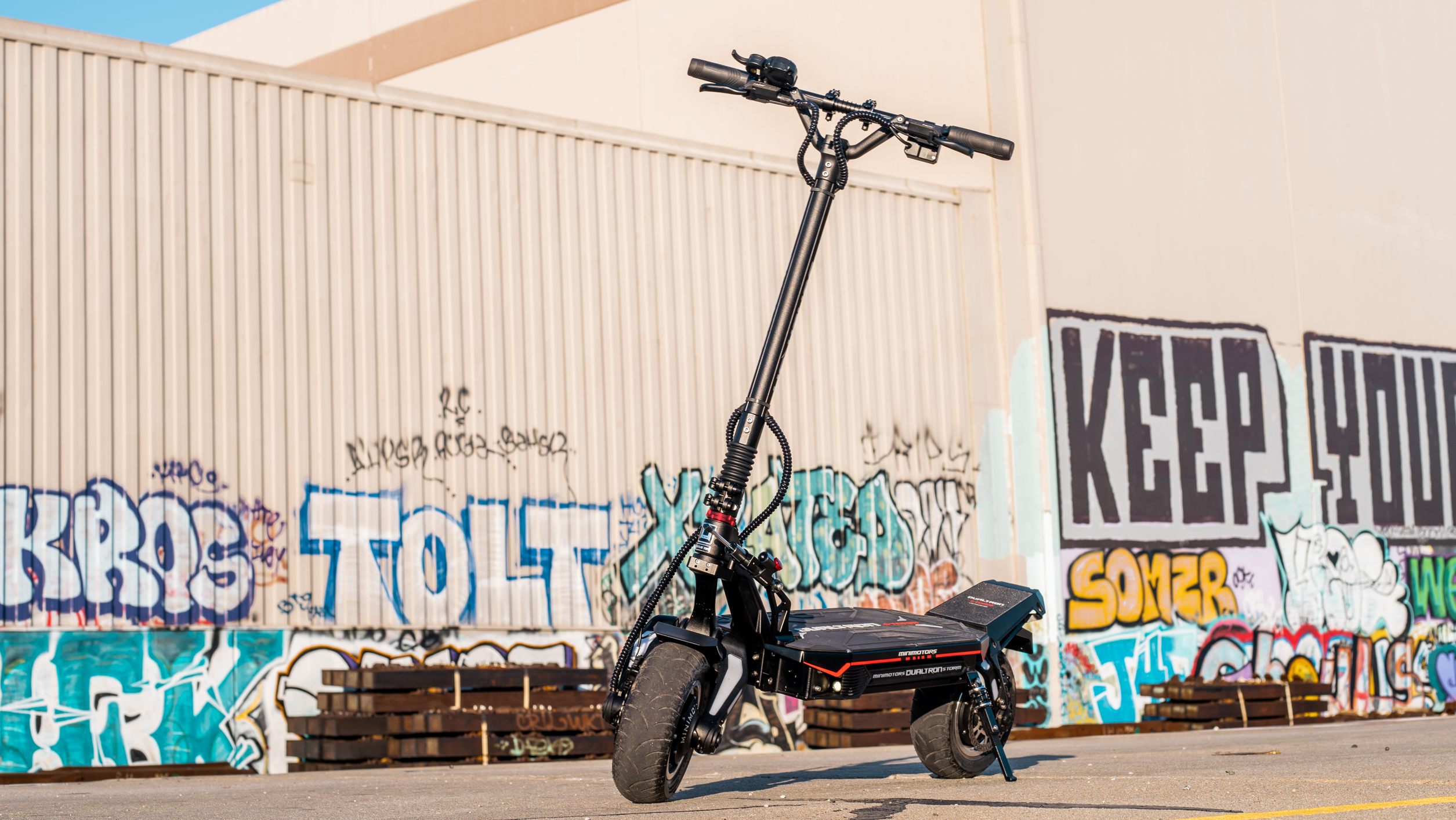 Unboxing and first look at the all new Dualtron Storm Limited