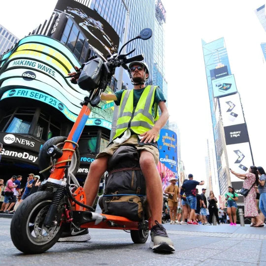 EMOVE Cruiser Customer In Times Square