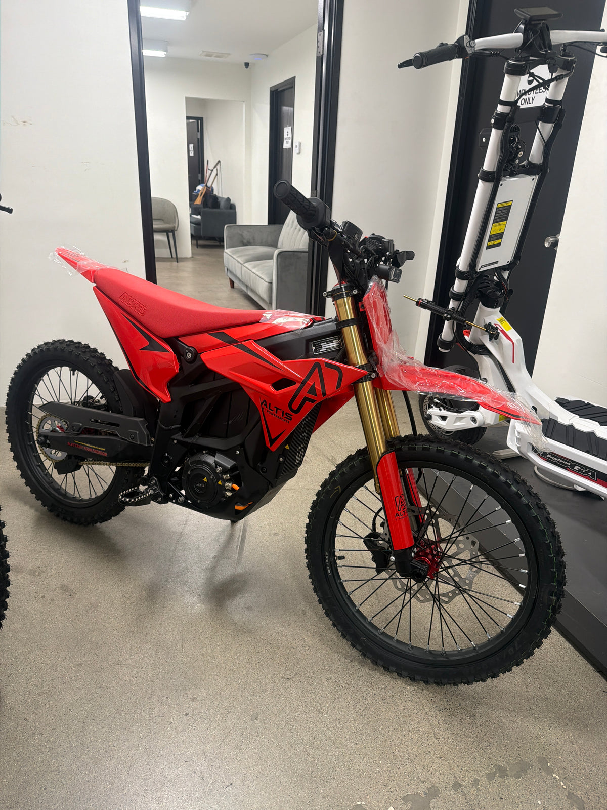 Open Box โ Early 2026 Altis Sigma - Best Off-Road Dirt EBike - High Performance 98V - MX (19" Front / 16" Rear) / Red (Unit OB-0009) โ image.jpg