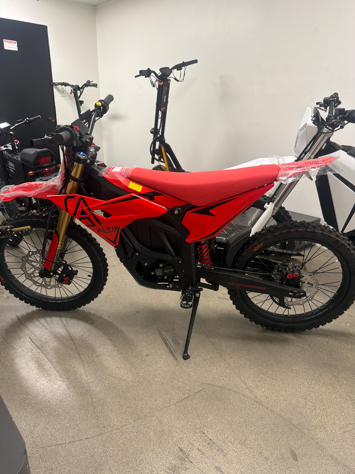 Open Box โ Early 2026 Altis Sigma - Best Off-Road Dirt EBike - High Performance 98V - MX (19" Front / 16" Rear) / Red (Unit OB-0009) โ image.jpg