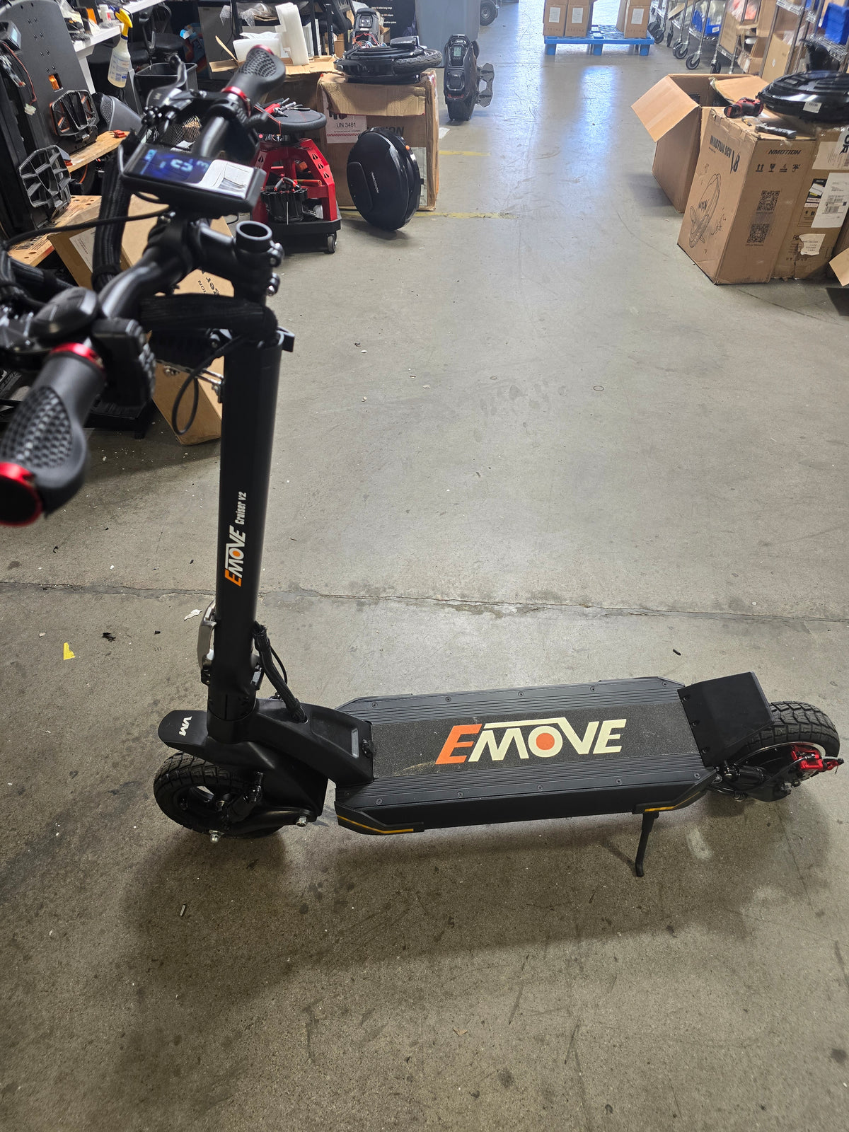 Open Box — EMOVE Cruiser V2 – 52V and 60V Quad Suspension 62-Mile Long-Range Electric Scooter - Satin Black / 52V Single Motor (Unit OB-0034) — 20261022_114110.jpg