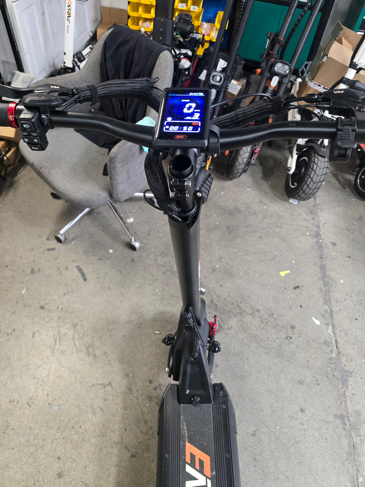 Open Box — EMOVE Cruiser V2 – 52V and 60V Quad Suspension 62-Mile Long-Range Electric Scooter - Satin Black / 52V Single Motor (Unit OB-0034) — 20261022_114135.jpg