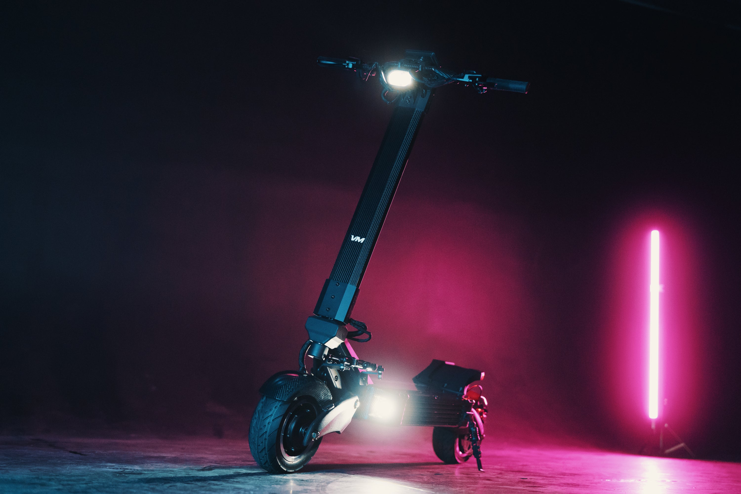 Alt image