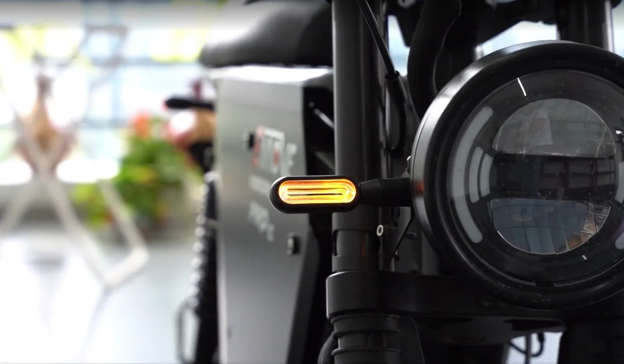 Turn Signal Blinkers for EMOVE RoadRunner Pro V2 Escooter VM VOROMOTORS