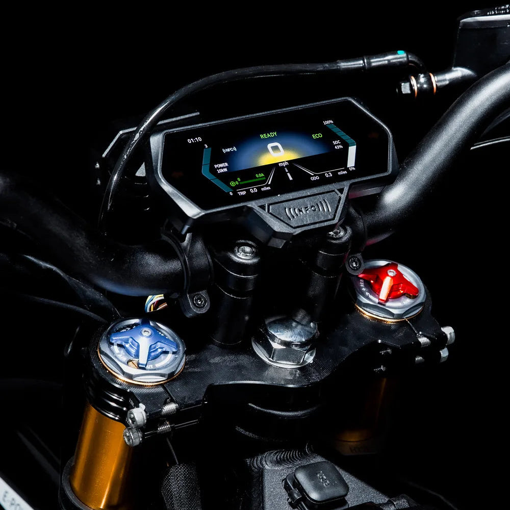 Altis Sigma color TFT display showing Ready and Eco mode, above the NFC key pad and blue and red fork adjusters