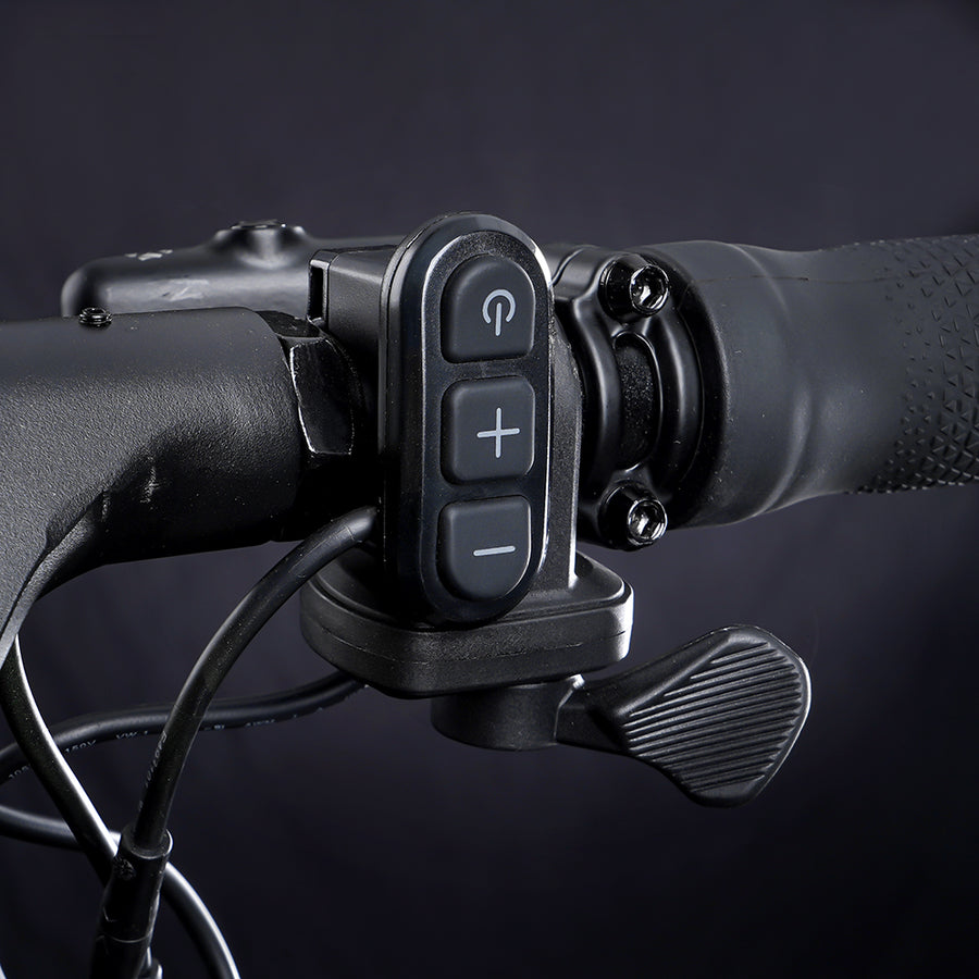 Ergonomic thumb throttle