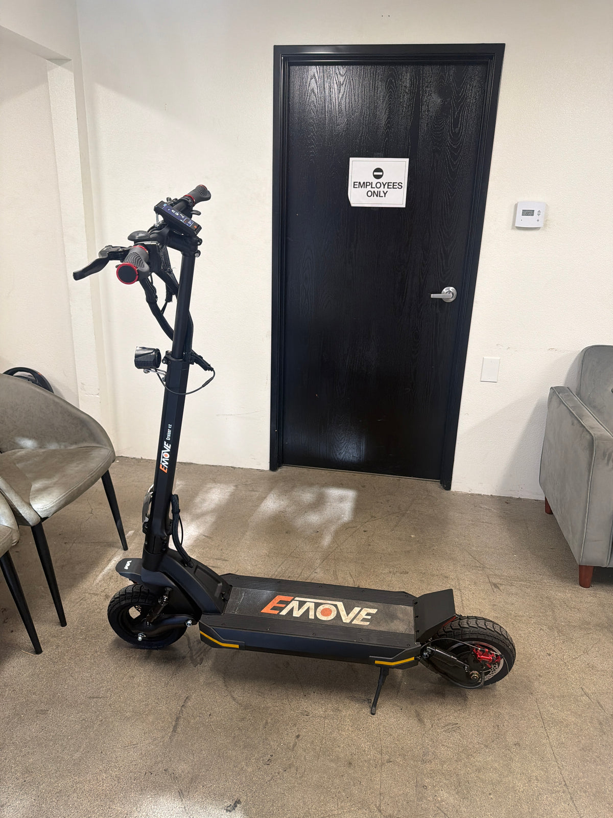 Open Box — Refurbished EMOVE Cruiser V2 52V Quad Suspension 62 miles - Long Distance Electric Scooter - Satin Black / 52V Single Motor (Unit OB-0031) — image.jpg