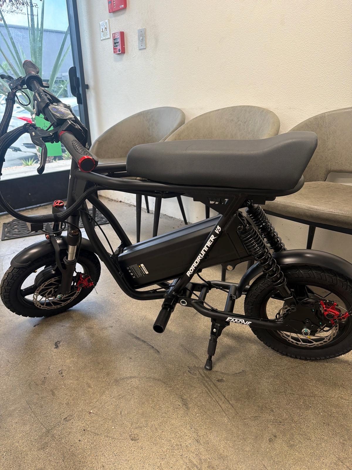 Open Box — Refurbished EMOVE Roadrunner V3 - World's First Electric Scooter Bike Hybrid (Unit OB-0011) — image.jpg