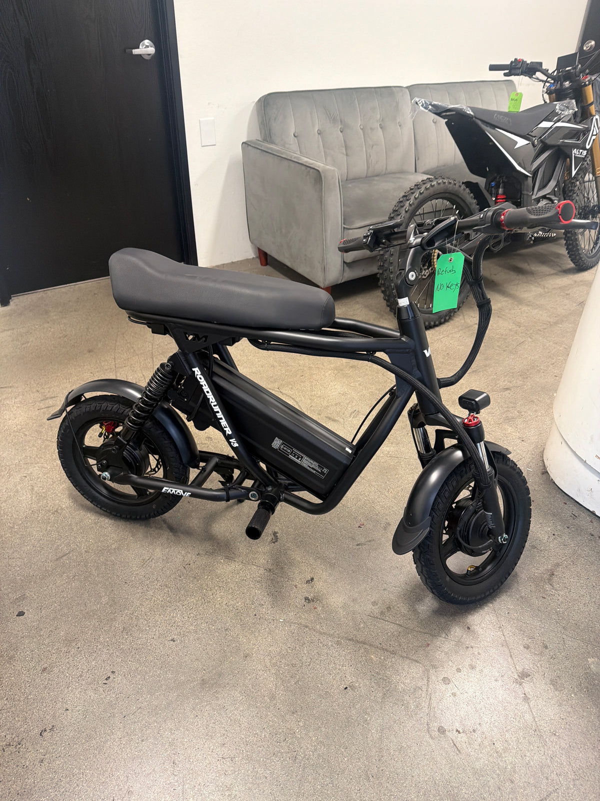 Open Box — Refurbished EMOVE Roadrunner V3 - World's First Electric Scooter Bike Hybrid (Unit OB-0011) — image.jpg