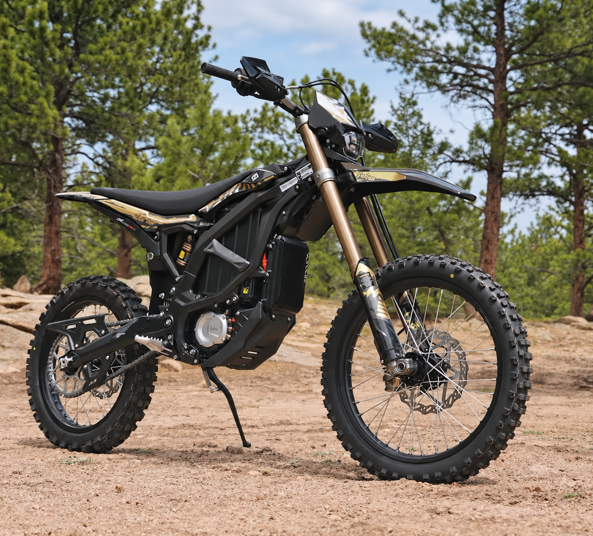 2026 Surron Ultra Bee HP SW - 24.5kW Powerful Dirt EBike 74V 60Ah